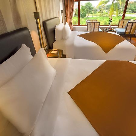 The Blossom Hoi An Ocean Front Hotel & Spa 외부 사진